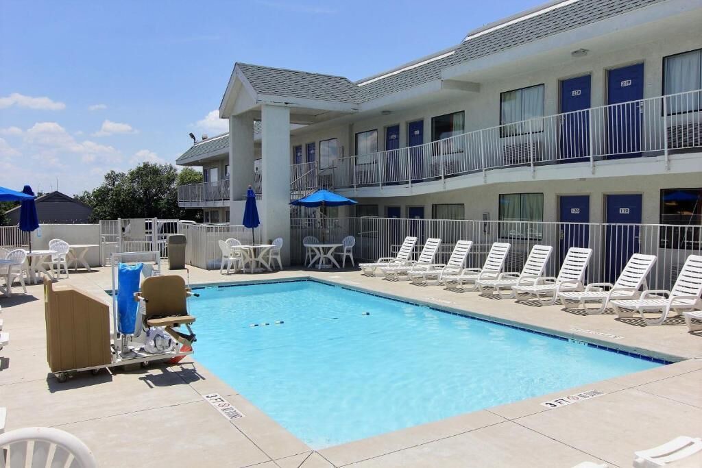 Photo of Outdoor in Georgian Acres