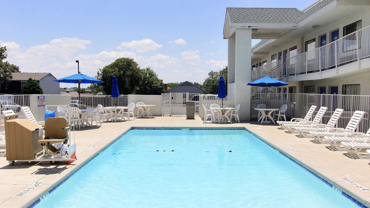 Photo of Outdoor in Georgian Acres