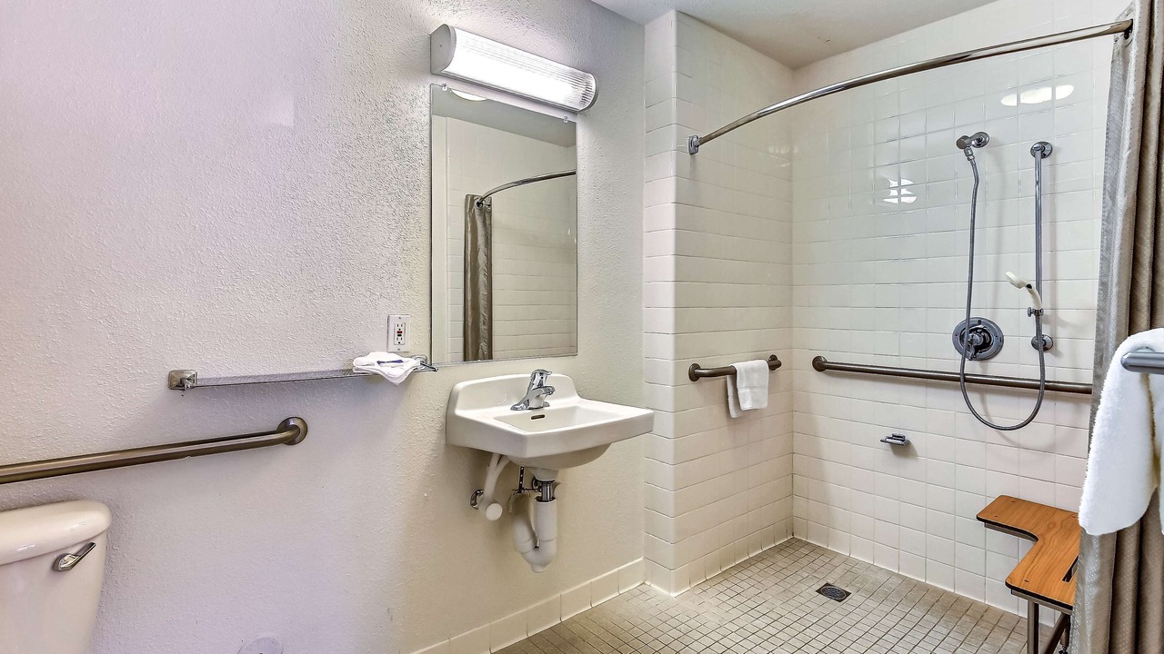 Photo of Bathroom in Pinole