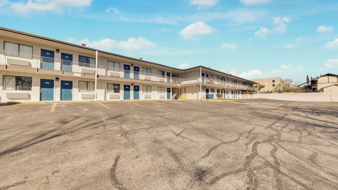 Photo of Outdoor in Parker Lane