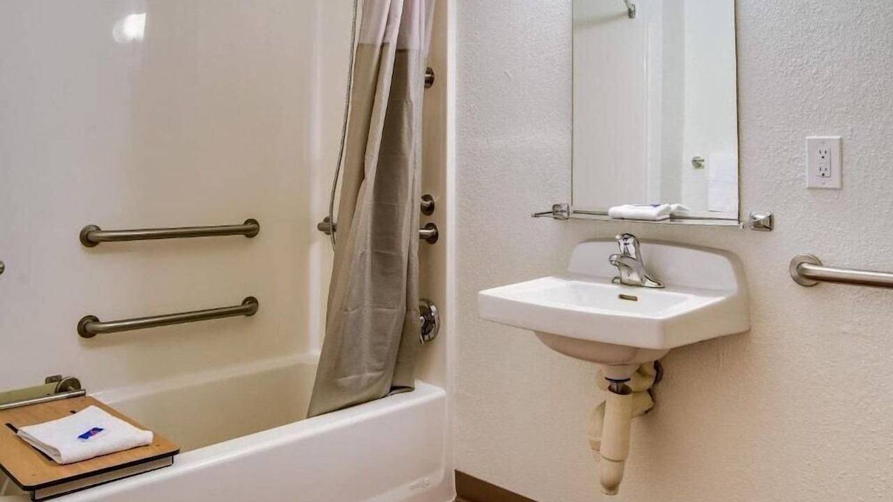 Photo of Others in Kelso