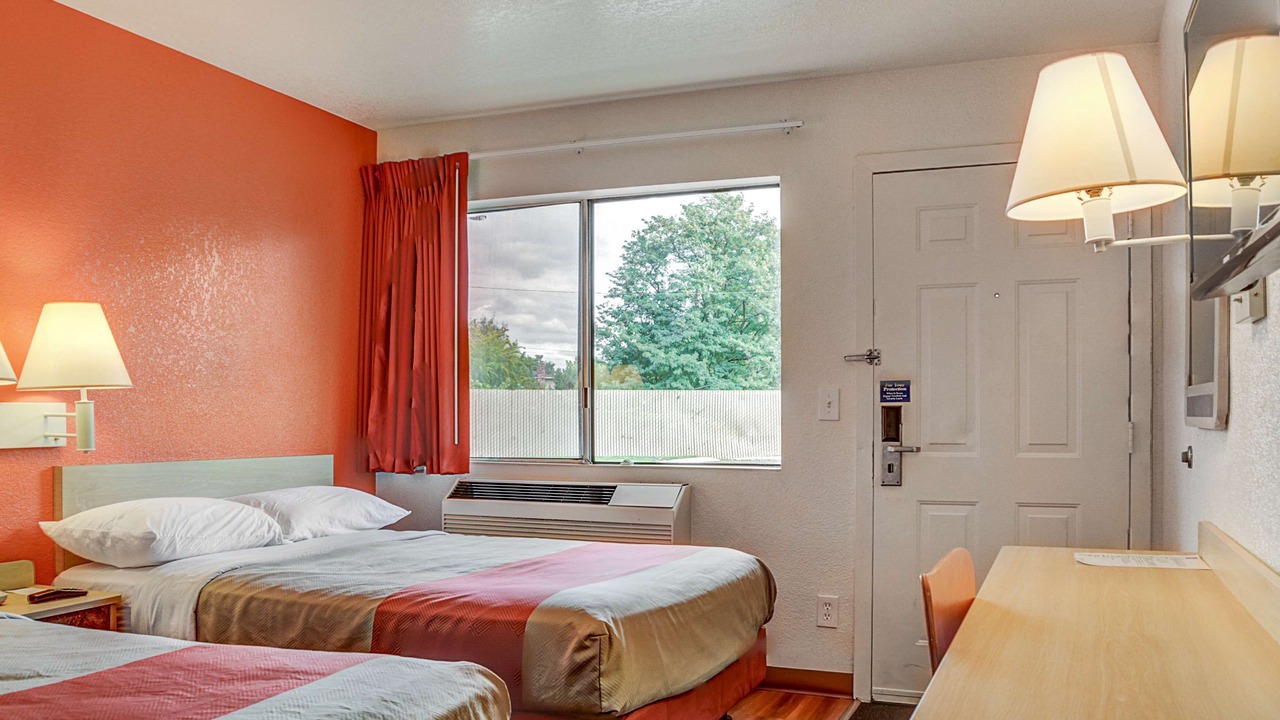 Photo of Others in Creston - Kenilworth