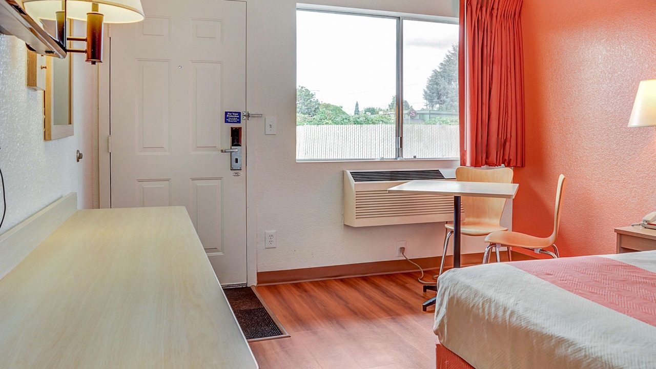 Photo of Others in Creston - Kenilworth