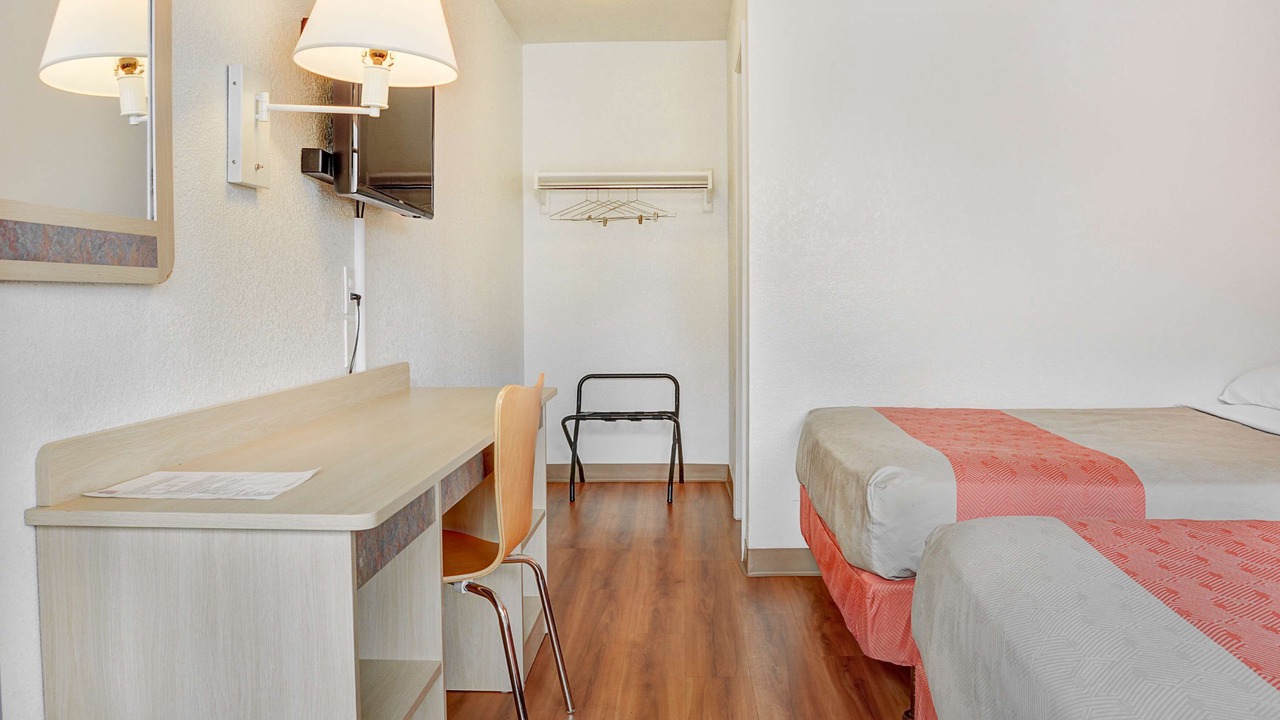 Photo of Others in Creston - Kenilworth