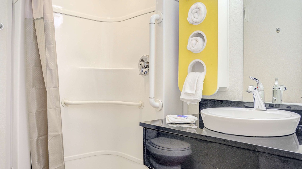 Photo of Others in Creston - Kenilworth