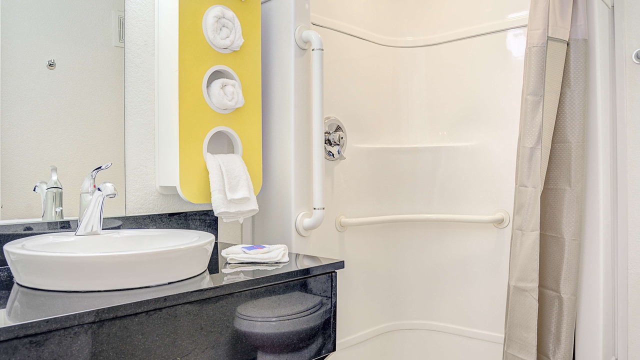 Photo of Others in Creston - Kenilworth