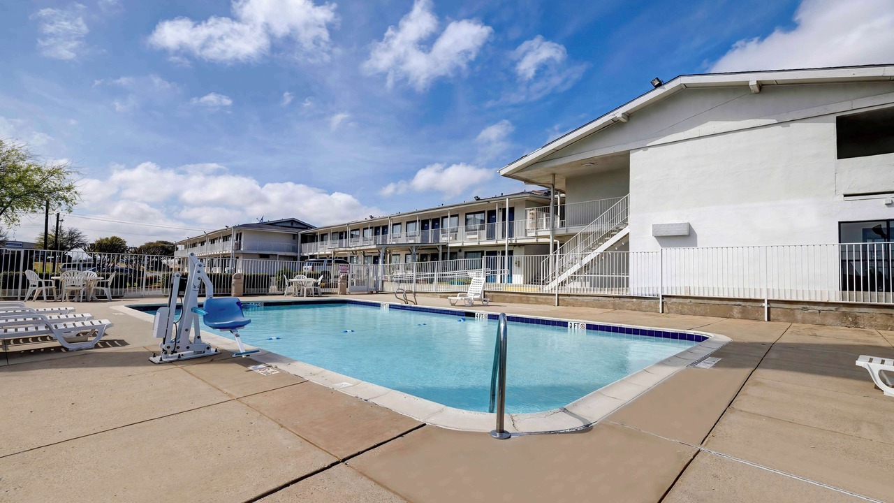 Photo of Outdoor in Denton