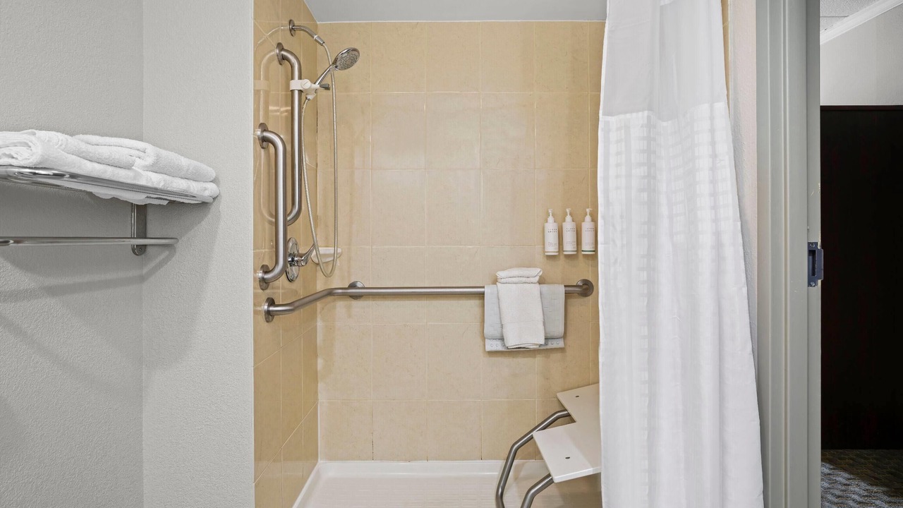 Photo of Bathroom in Utica