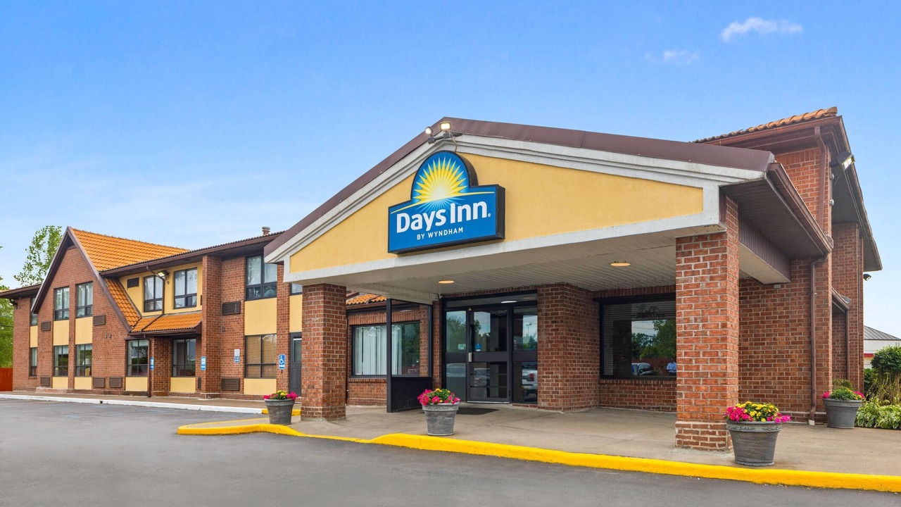 Photo of Outdoor in Utica