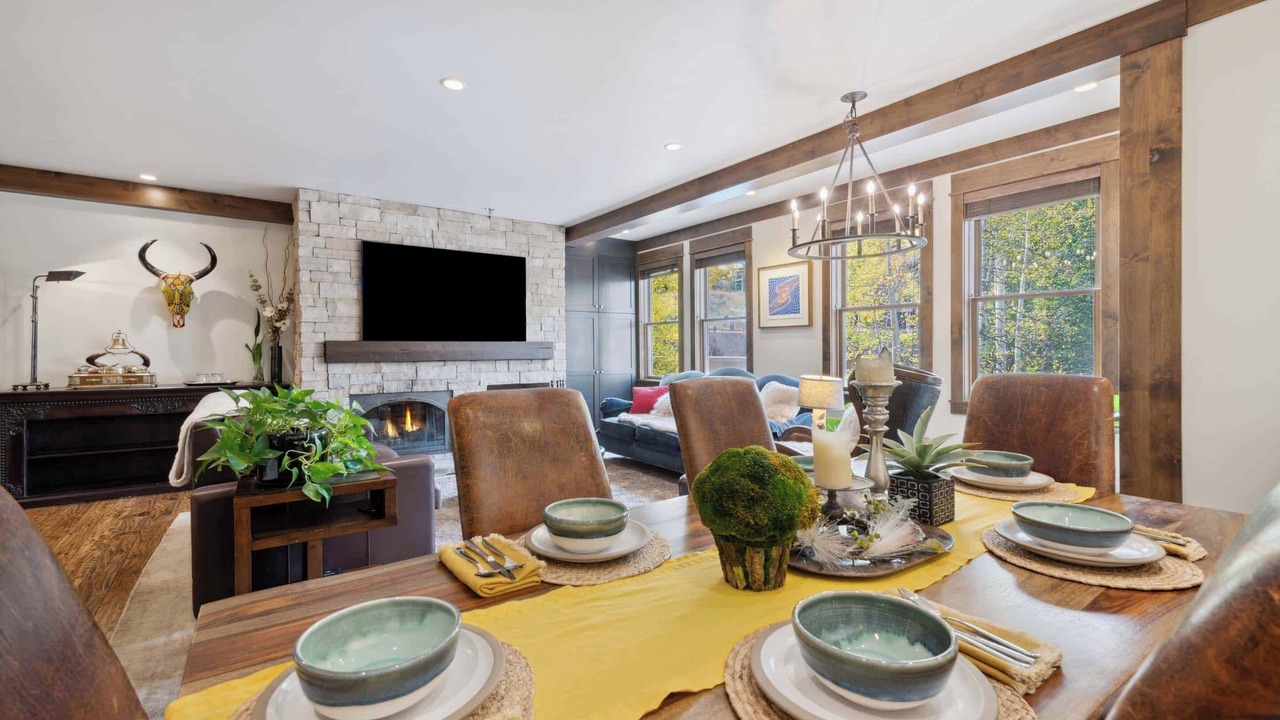 Photo of Livingroom in Snowmass Village