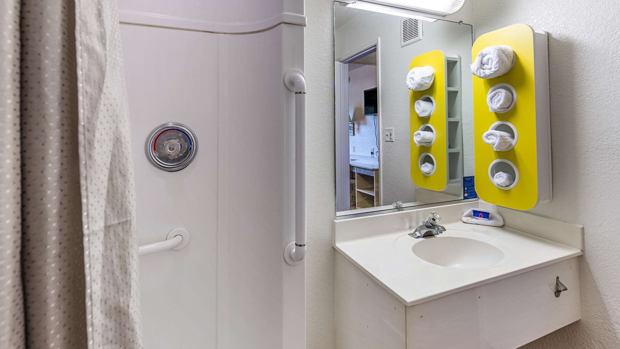 Photo of Bathroom in Yreka