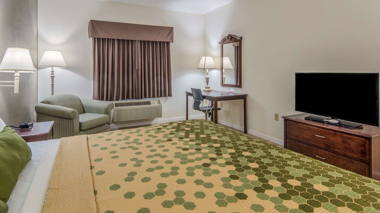 Photo of Bedroom in Weatherford