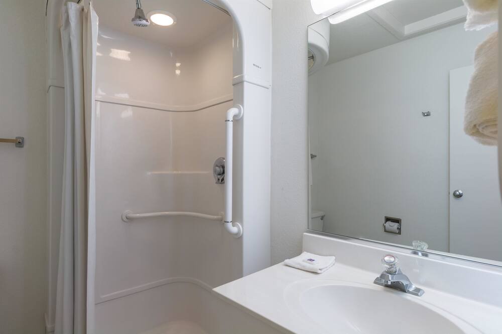 Photo of Bathroom in Deming