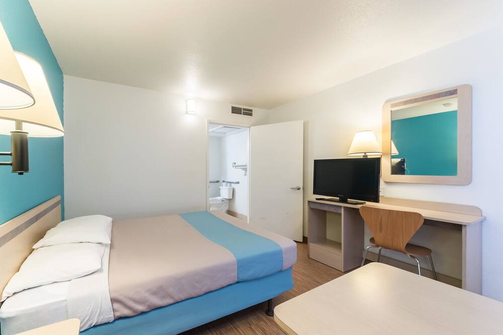 Photo of Bedroom in Deming