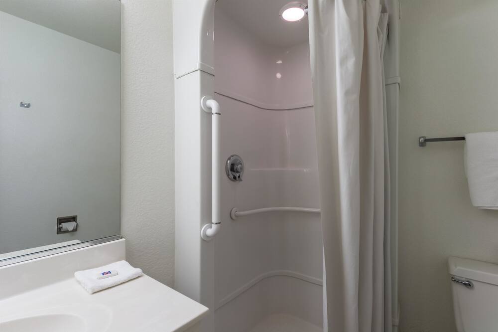 Photo of Bathroom in Deming