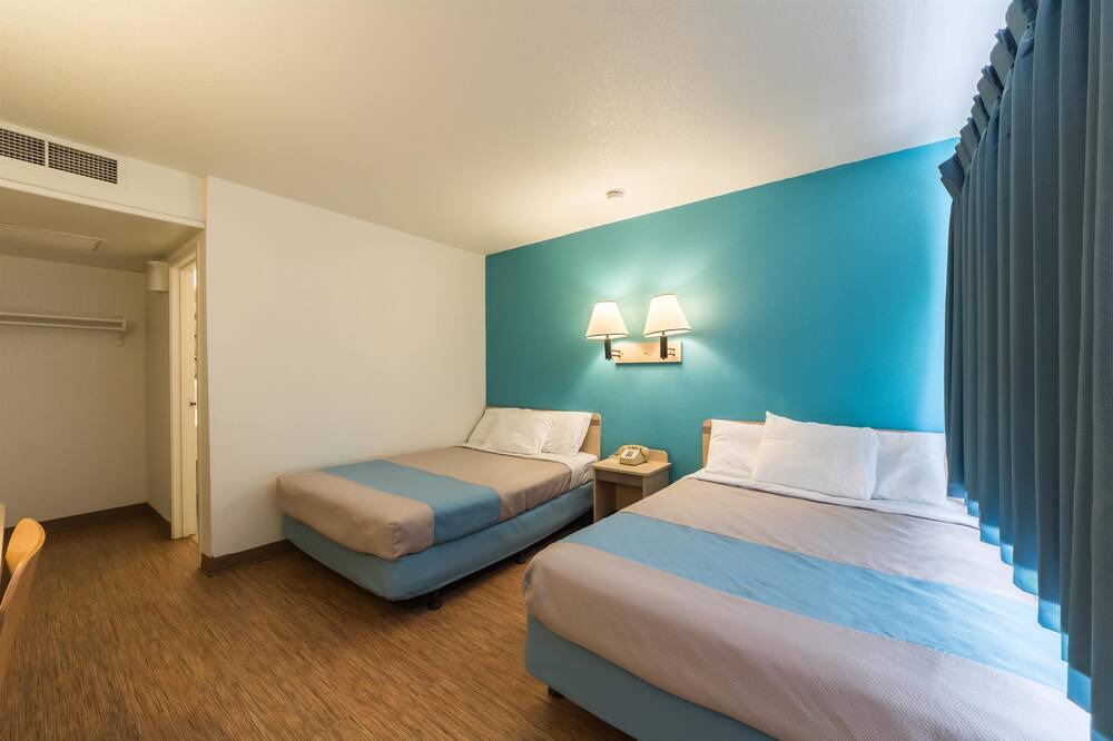 Photo of Bedroom in Deming