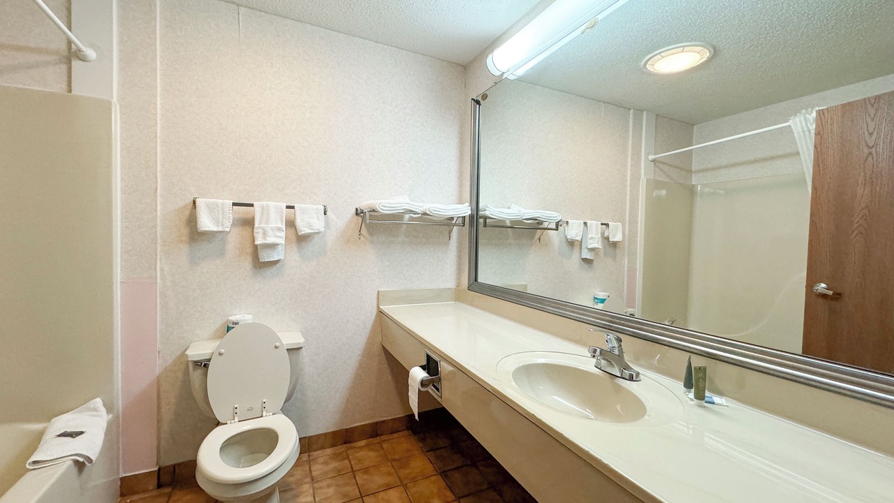 Photo of Bathroom in Batavia