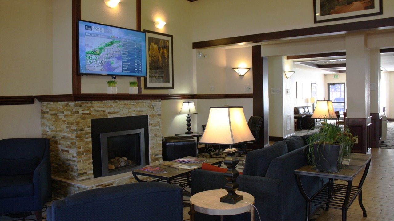 Photo of Livingroom in Dupont