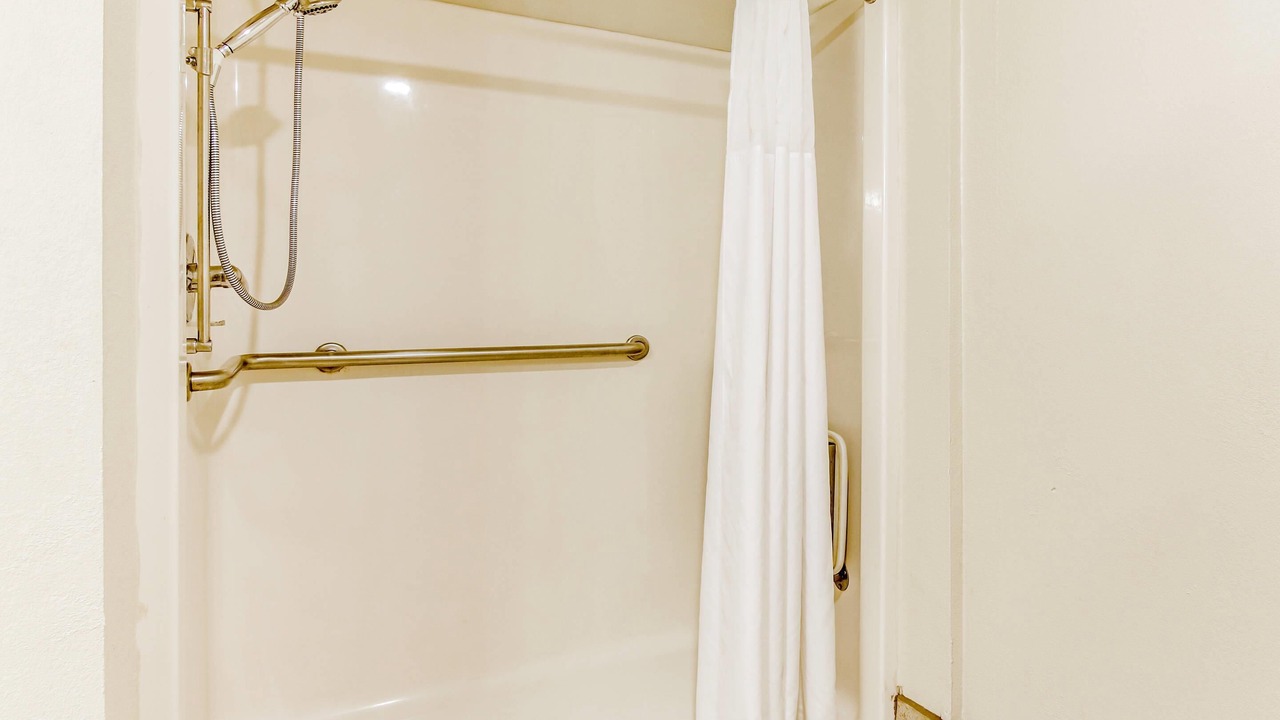 Photo of Bedroom in Stone Mountain