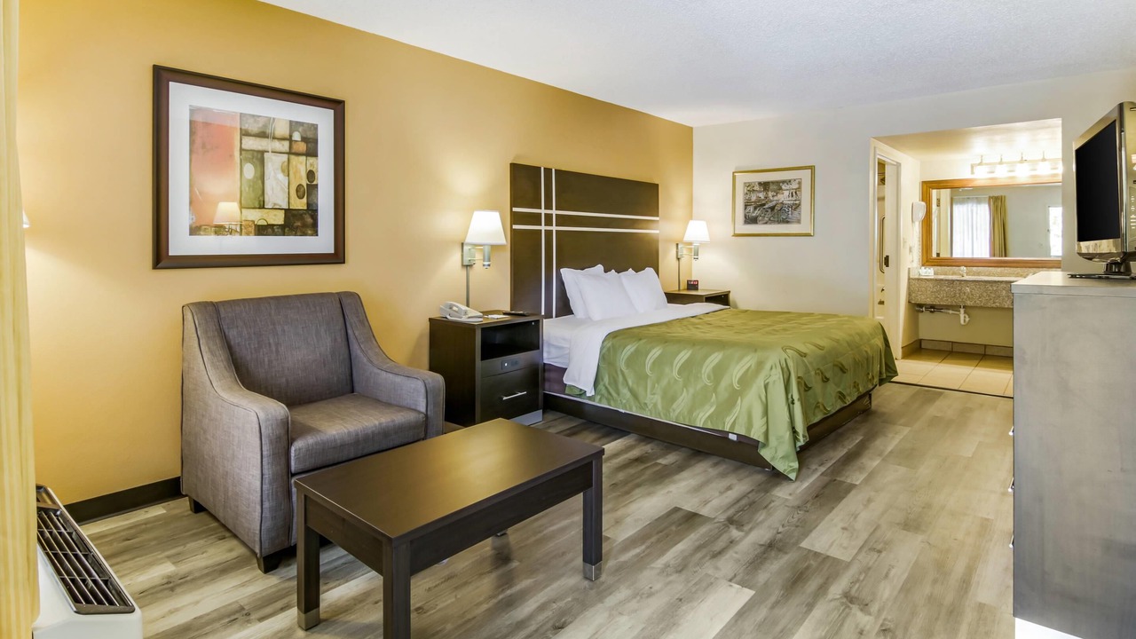 Photo of Bedroom in Stone Mountain