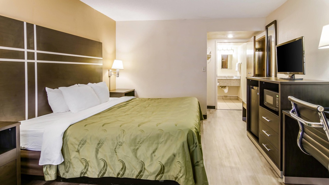 Photo of Bedroom in Stone Mountain