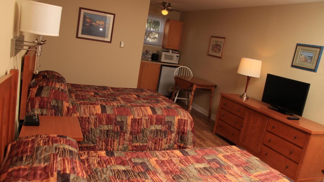 Photo of Others in Alma