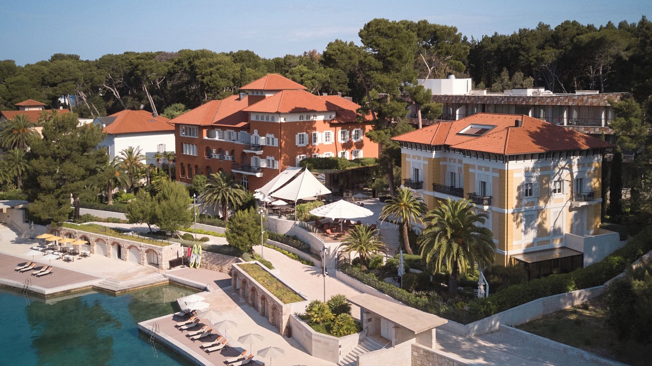 Photo of Outdoor in Cove Murtar
