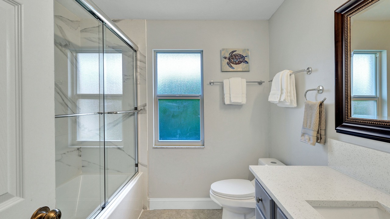 Photo of Bathroom in Caloosahatchee