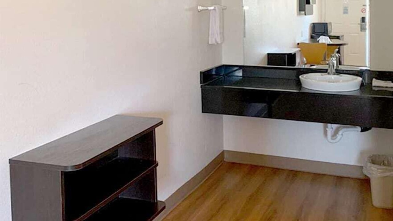 Photo of Bedroom in Cameron