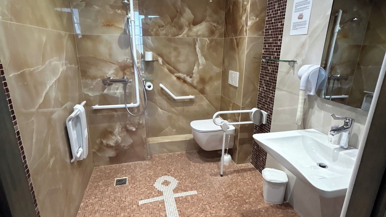 Photo of Bathroom in Le Treport