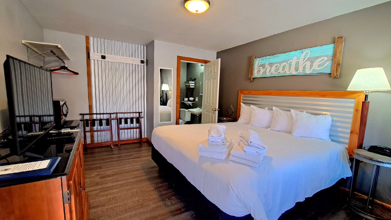 Photo of Bedroom in West Colorado Springs