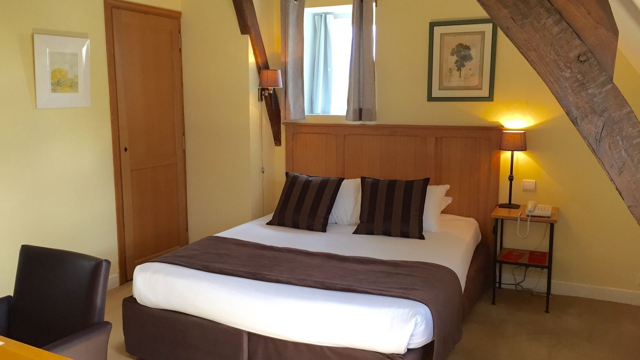 Photo of Bedroom in Montfort-l'Amaury