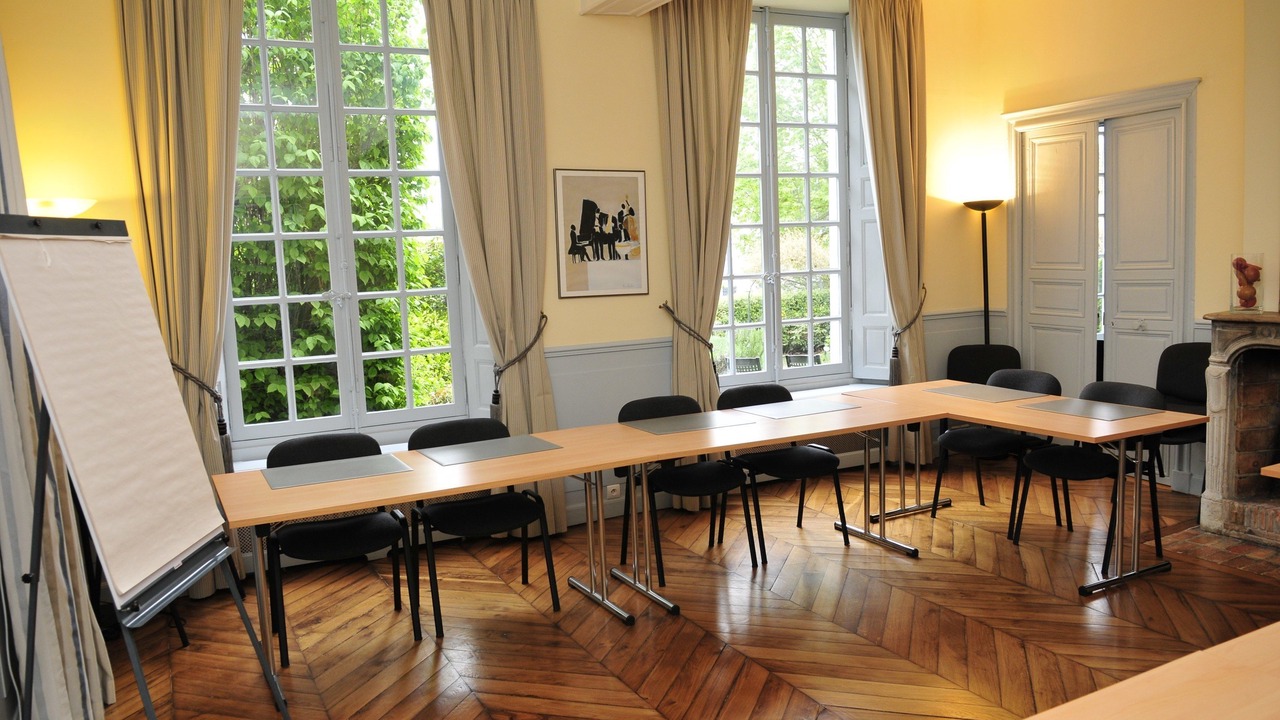 Photo of Others in Montfort-l'Amaury
