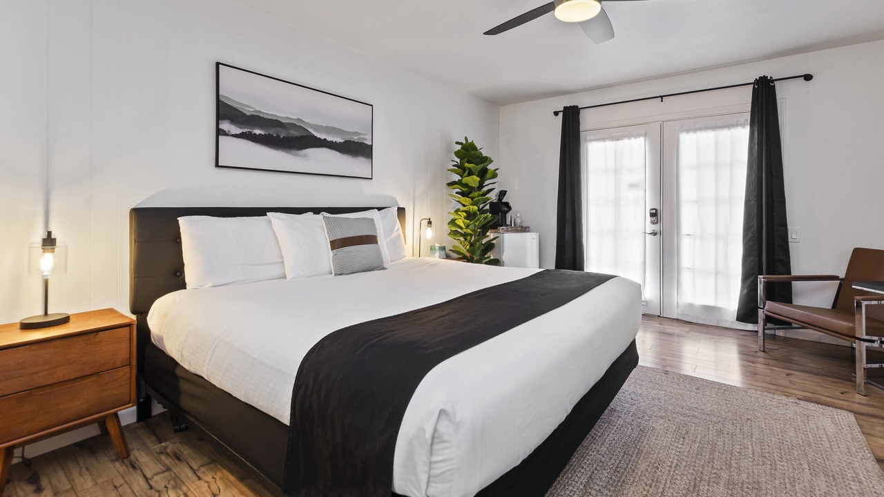 Photo of Bedroom in Lakeside Park