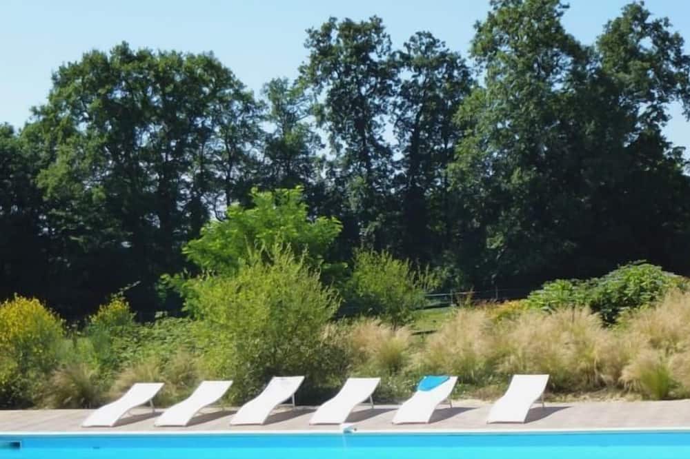 Photo of Outdoor in Saint-Mars-du-Desert