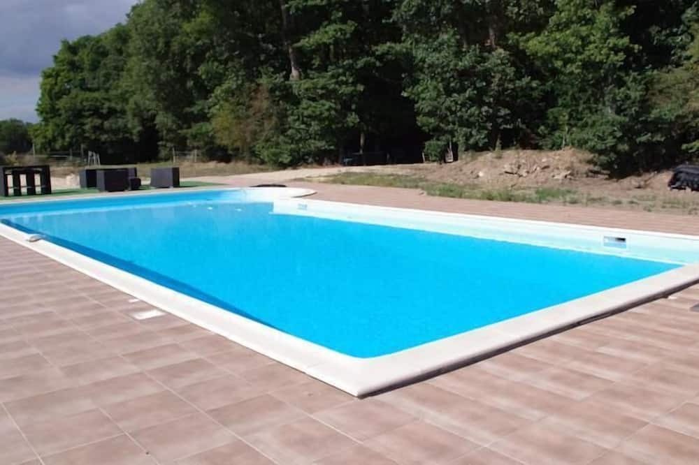 Photo of Outdoor in Saint-Mars-du-Desert