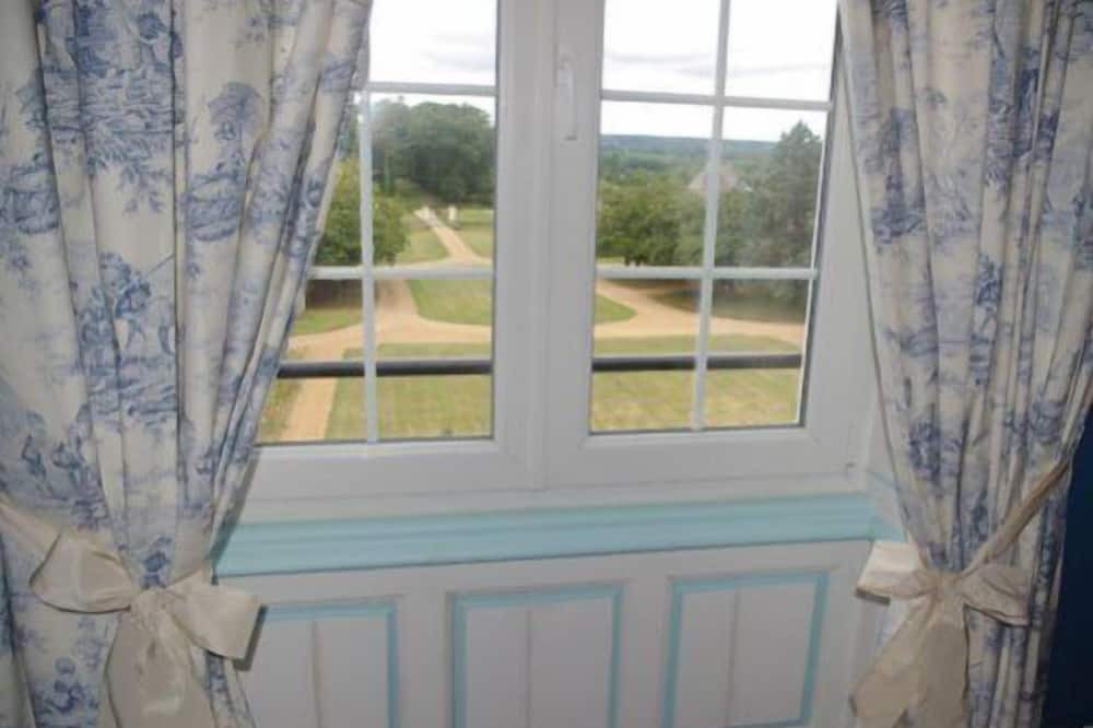 Photo of Bedroom in Saint-Mars-du-Desert