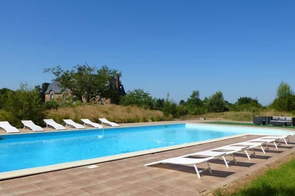 Photo of Outdoor in Saint-Mars-du-Desert