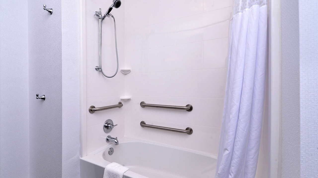Photo of Bathroom in Broussard
