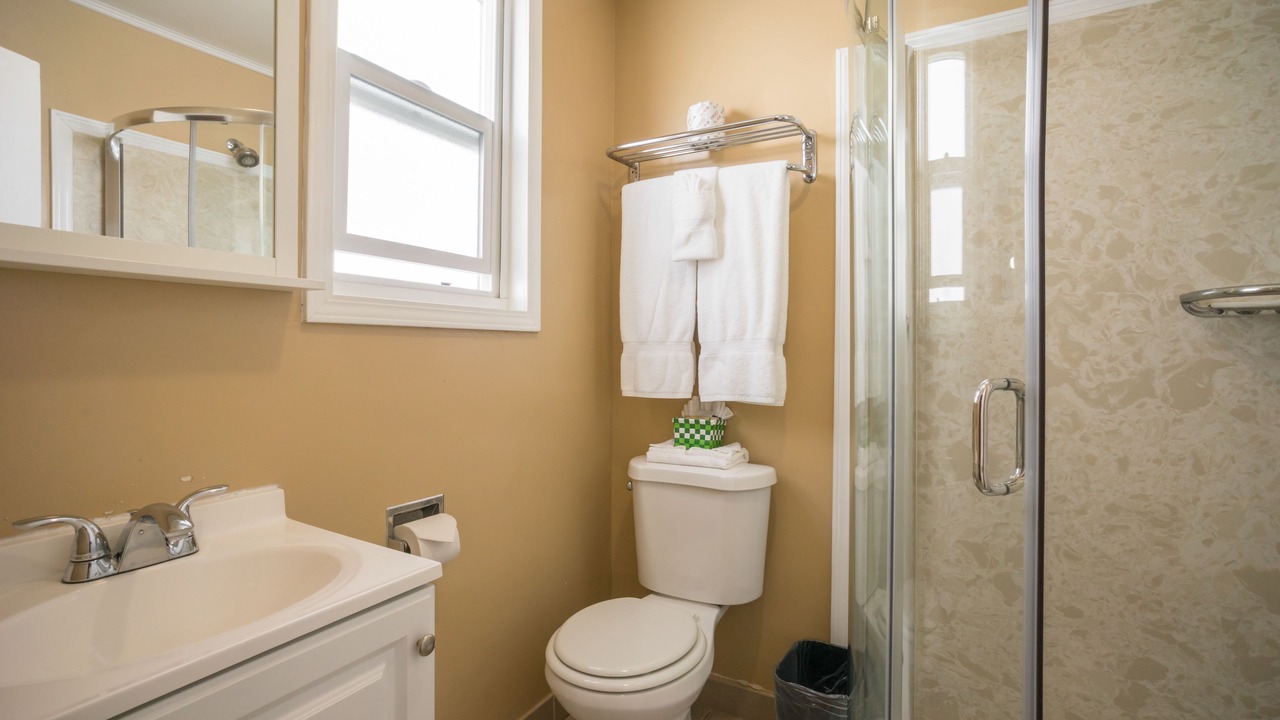 Photo of Bathroom in Ocean View and Fourth Street