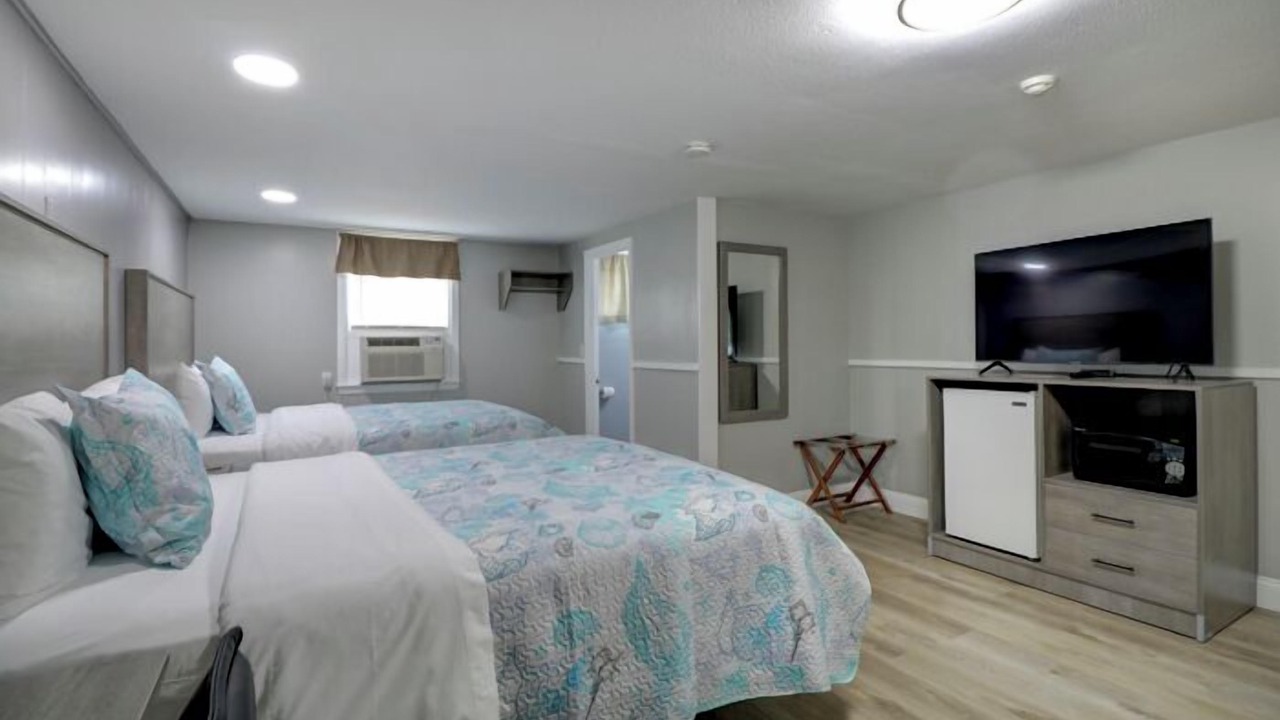 Photo of Bedroom in West Yarmouth