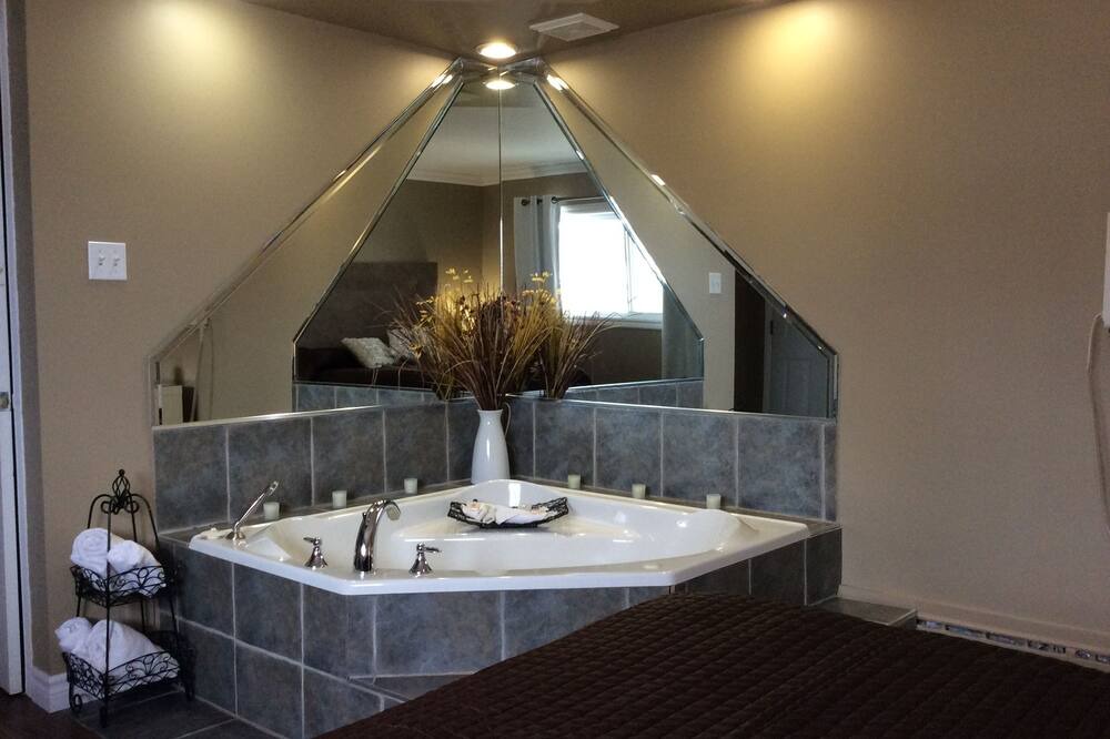 Photo of Bathroom in Cap de la Madeleine