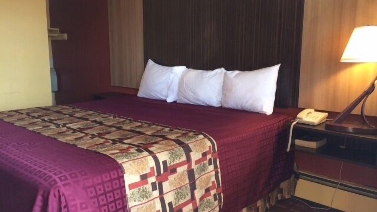 Photo of Bedroom in Tonawanda