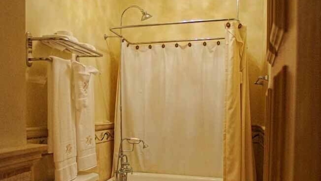 Photo of Bathroom in Foley