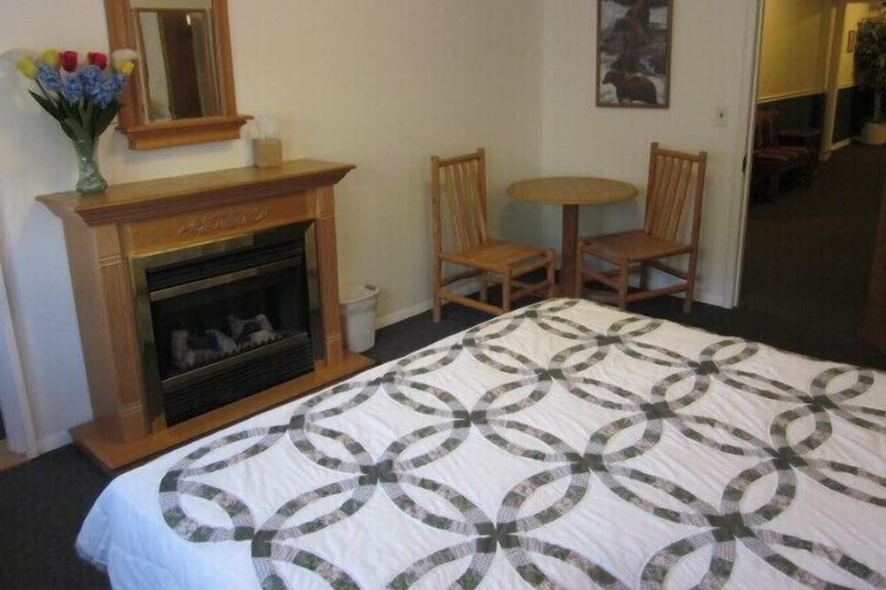 Photo of Bedroom in Mead