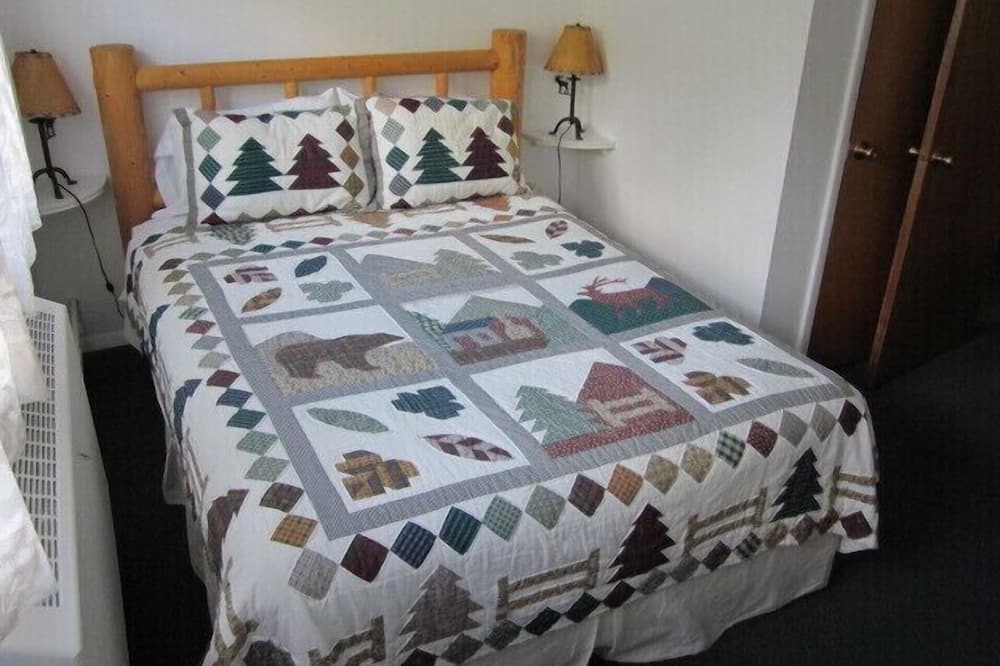 Photo of Bedroom in Mead