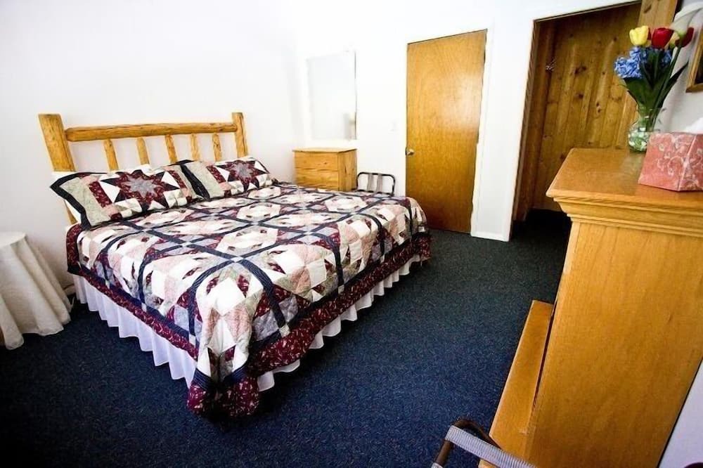 Photo of Bedroom in Mead