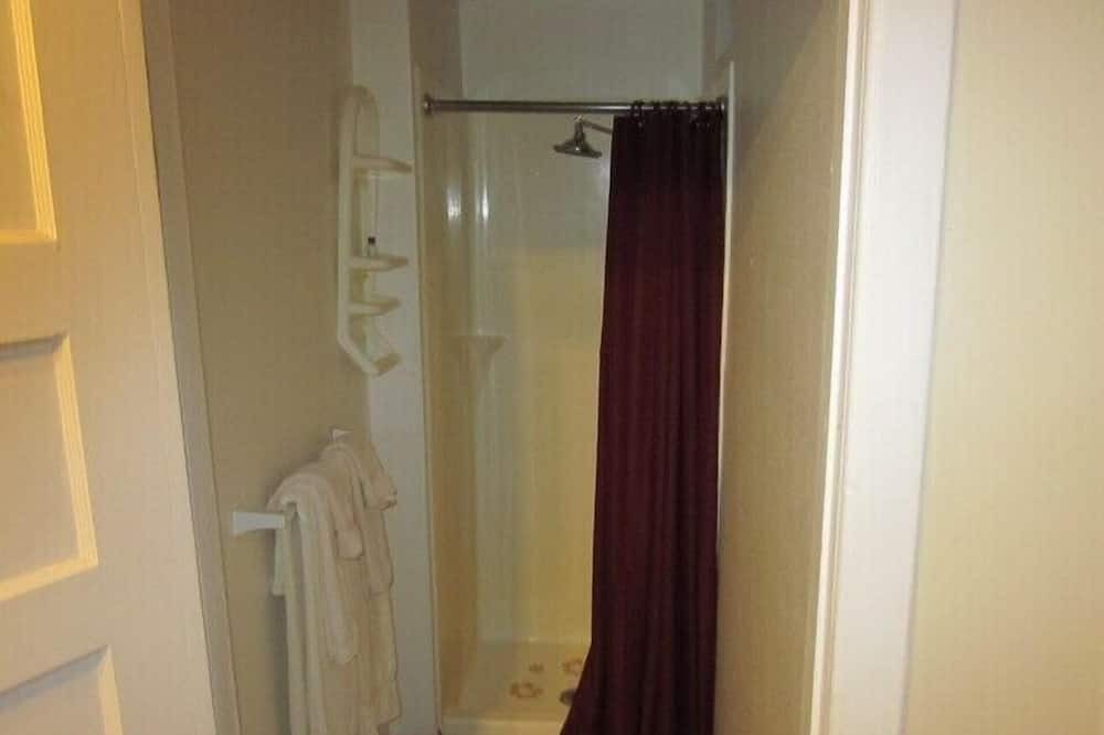 Photo of Bathroom in Mead