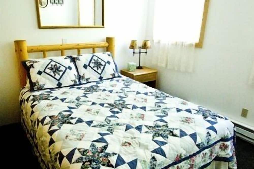 Photo of Bedroom in Mead