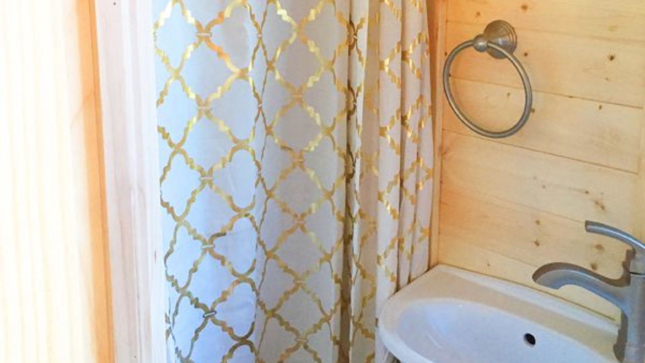 Photo of Bathroom in Ardenvoir
